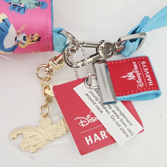 NWT HARVEYS SEATBELT ALICE IN WONDERLAND CROSSBODY BAG - Picture 3 of 6